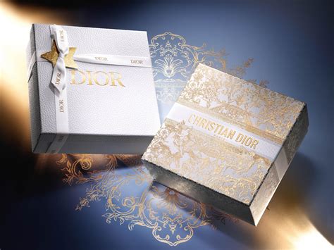 dior bonus gifting clutch|dior gift box wrapping.